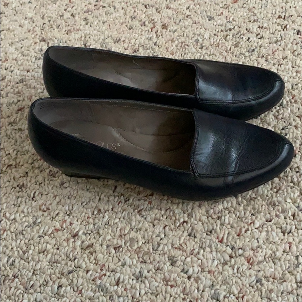 Aerosoles Leather Wedge Loafer 9M